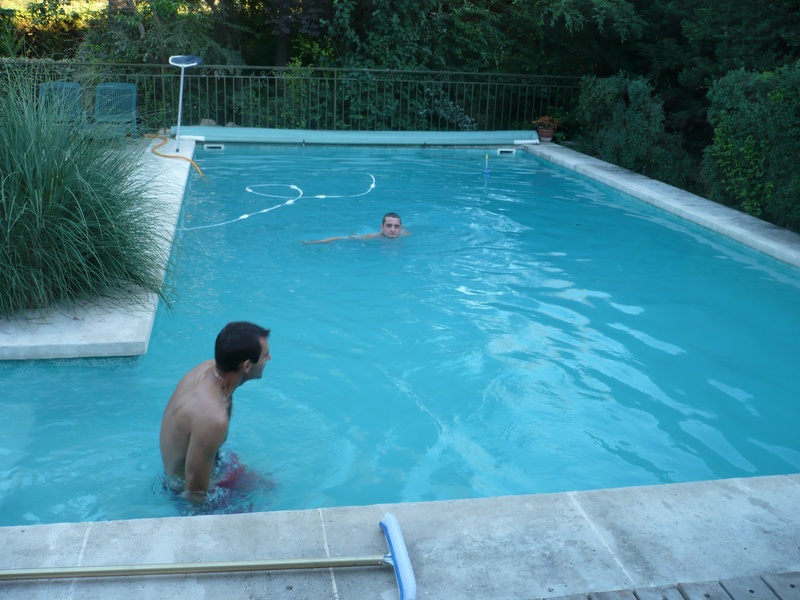 piscine_05.JPG (207655 octets)