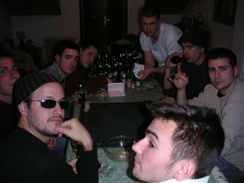 2005_04_01_La_Rochette_poker_022.jpg (397641 octets)