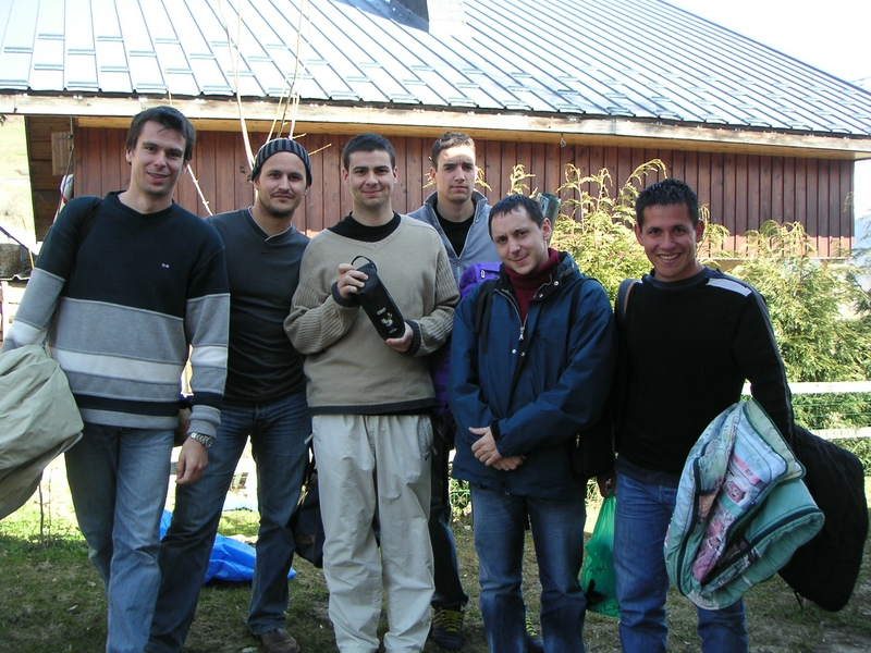 2005_04_01_La_Rochette_poker_039.jpg (506385 octets)