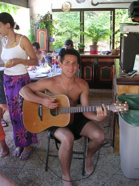 2005_06_23_Marseille_poker_028.jpg (285318 octets)