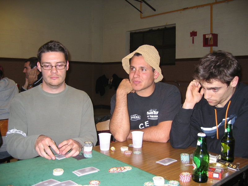 2005_11_25_Saint_Alban_weekend_poker_070.JPG (374959 octets)