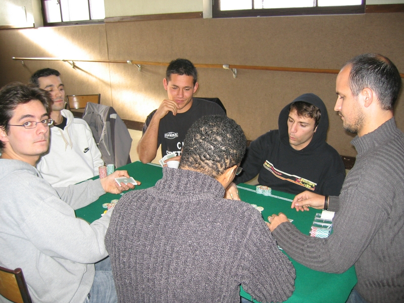 2005_11_25_Saint_Alban_weekend_poker_106.JPG (433695 octets)