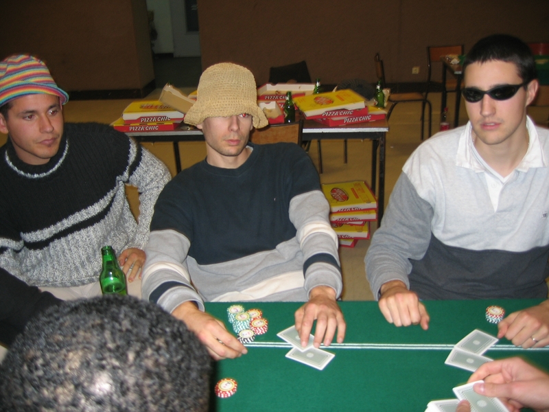 2005_11_25_Saint_Alban_weekend_poker_121.JPG (362823 octets)