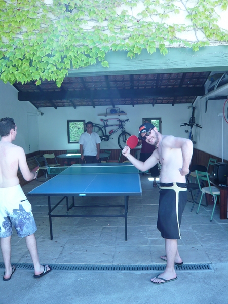 2008_07_04_Marseille_bbacf_pingpong_04.JPG (257402 octets)