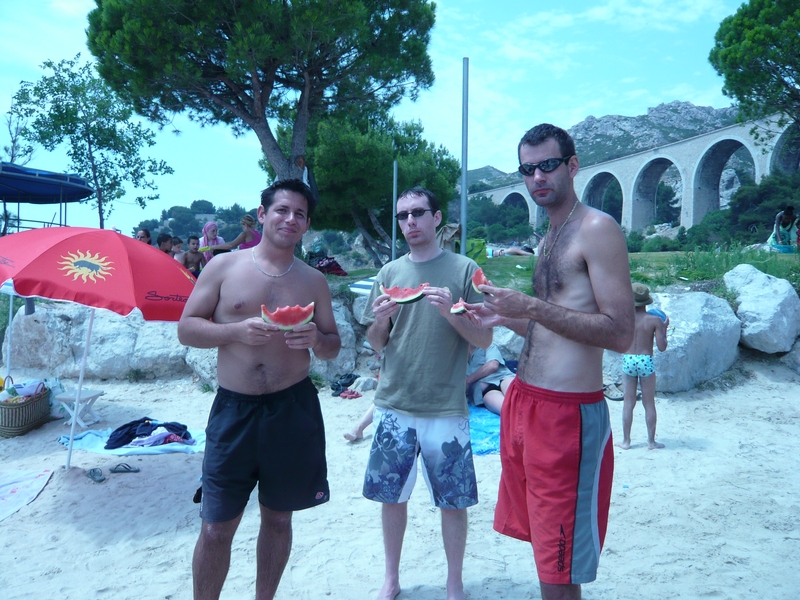 2008_07_04_Marseille_bbacf_plage_03.JPG (483490 octets)