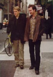 Rounders_Matt_Ed_rue_03.jpg (9843 octets)