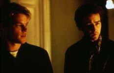 Rounders_Matt_Ed_portait.jpg (4917 octets)